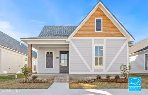 204 Harbourside Dr, Youngsville, LA 70592