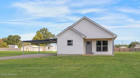 127 Cobblestone Rd, Church Point, LA 70525