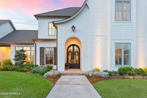 107 Pondside Dr, Lafayette, LA 70503