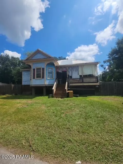 602 8th St, Franklin, LA 70538
