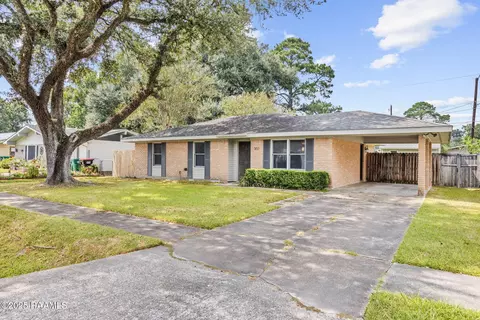 302 Newcastle Dr, Lafayette, LA 70503