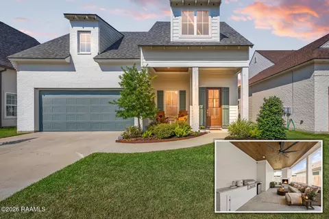212 San Domingo Dr, Youngsville, LA 70592