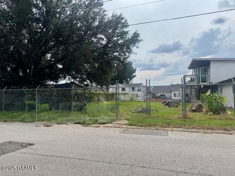 816 Stewart St, Lafayette, LA 70501