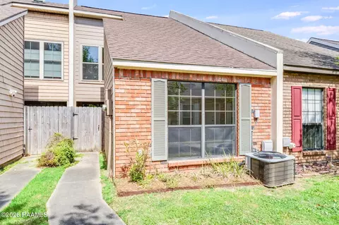 202 Long Plantation Blvd #F, Lafayette, LA 70508