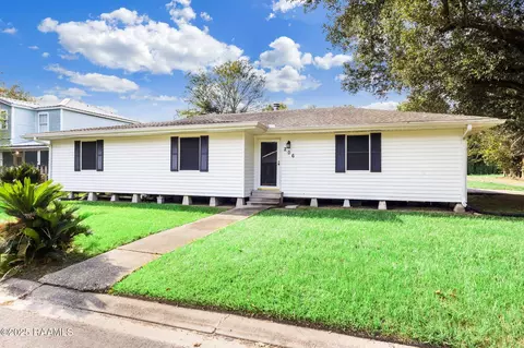 206 Nottingham Cir, Lafayette, LA 70507