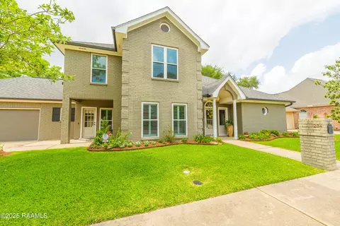 204 Leicester Ln, Lafayette, LA 70508 photo 1