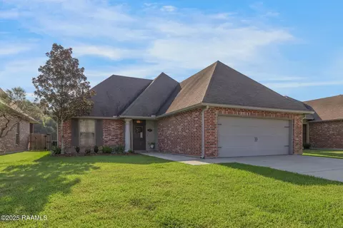 207 Springwater Dr, Broussard, LA 70518 photo 1