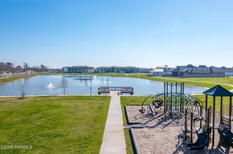 203 Waterpointe Ln, Scott, LA 70583 photo 9