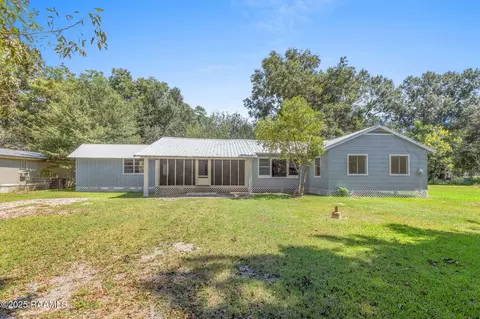 216 W Fourth St, Roanoke, LA 70581