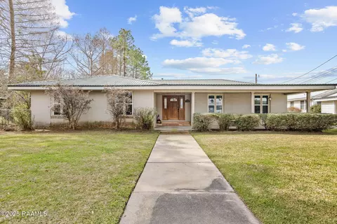 223 W Port St, Saint Martinville, LA 70582