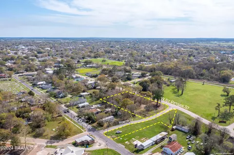1030 W St Peter St, New Iberia, LA 70560