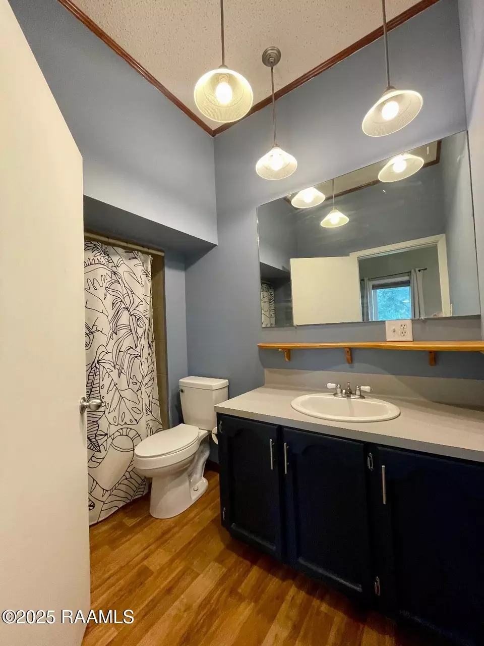 Bath - 506 Fort Hamilton Dr, Opelousas, LA 70570 photo 1 of 4