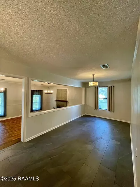 Dining - 506 Fort Hamilton Dr, Opelousas, LA 70570 photo 1 of 2