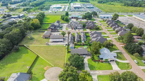 104 Mizelle St, Lafayette, LA 70503