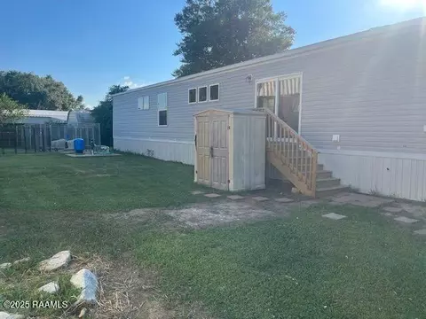 310 S Larriviere Rd, Youngsville, LA 70592