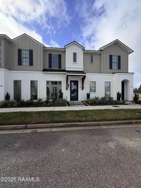 115 Gaunt Ln #102, Youngsville, LA 70592