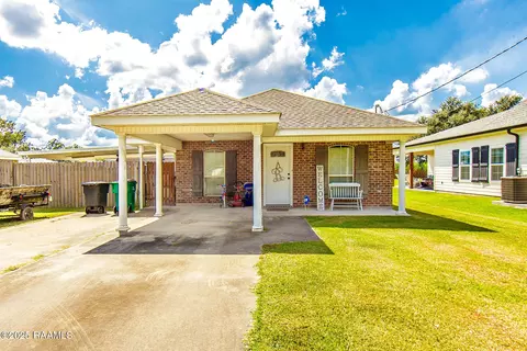 117 Sixty Arpent Rd, Thibodaux, LA 70301