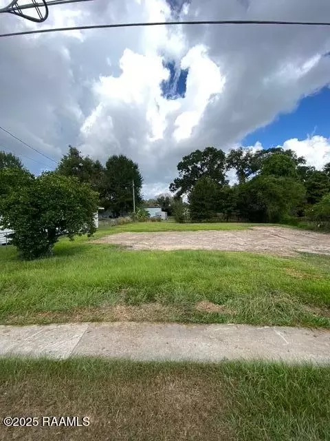 608 B Avenue B, Youngsville, LA 70592