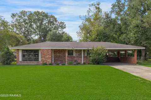 204 Karen Dr, Lafayette, LA 70503
