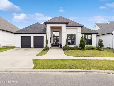 309 Canary Palm Way, Broussard, LA 70518