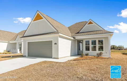 124 Crooked Pine Ln, Scott, LA 70583