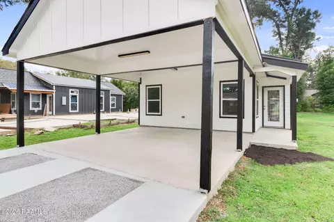 102 Canal St, Lafayette, LA 70501