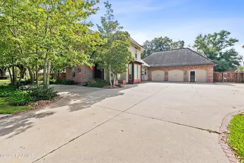 104 Dunleith Dr, Lafayette, LA 70506