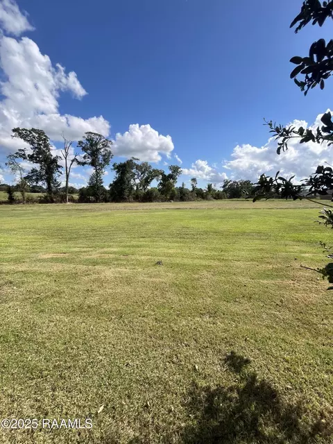 100 Leatherback Ln, Broussard, LA 70518