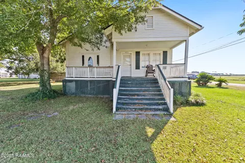 405 S Gin St, Erath, LA 70533 photo 1