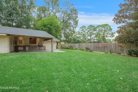 Exterior - 106 Teche Dr, Lafayette, LA 70503 photo 4 of 4