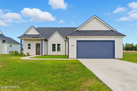 125 Chase Dr, Scott, LA 70583