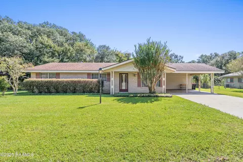 104 Woodlawn Dr, Lafayette, LA 70506