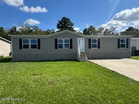 215 Liz Dr, Saint Martinville, LA 70582