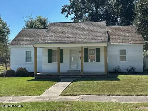 307 Third St, Abbeville, LA 70510