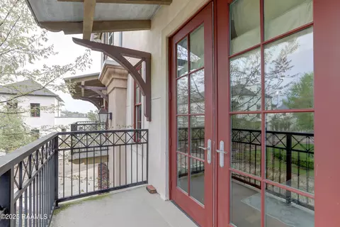 605 Silverstone Rd #205B, Lafayette, LA 70508