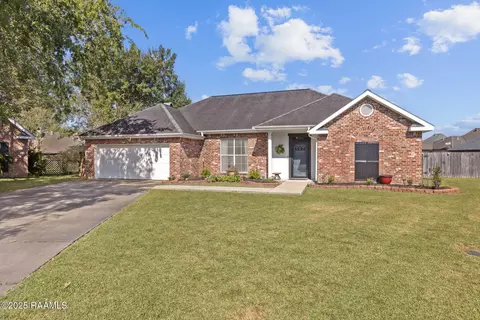 210 Silver Creek Cir, Lafayette, LA 70508