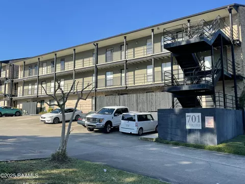 701 S College Rd #110, Lafayette, LA 70503