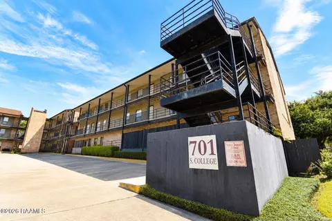 701 S College Rd #110, Lafayette, LA 70503
