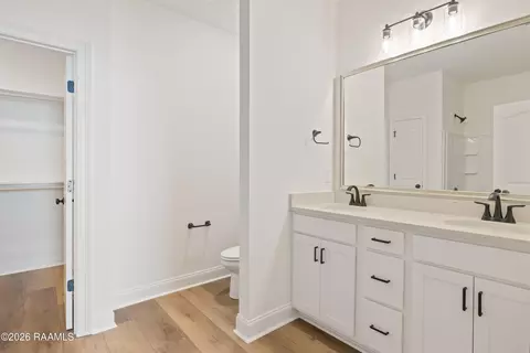 Bath - 128 Frontier Ln, Scott, LA 70583 photo 2 of 2