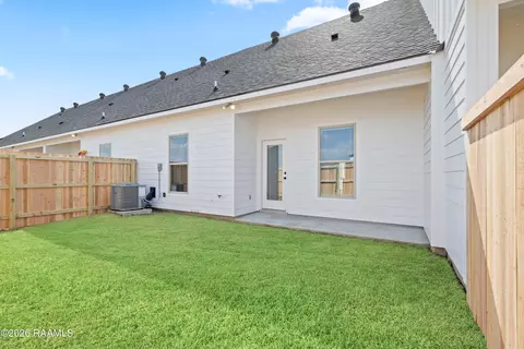 Exterior - 128 Frontier Ln, Scott, LA 70583 photo 2 of 5
