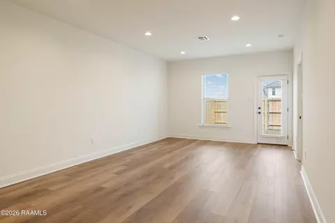 Living - 128 Frontier Ln, Scott, LA 70583 photo 2 of 2