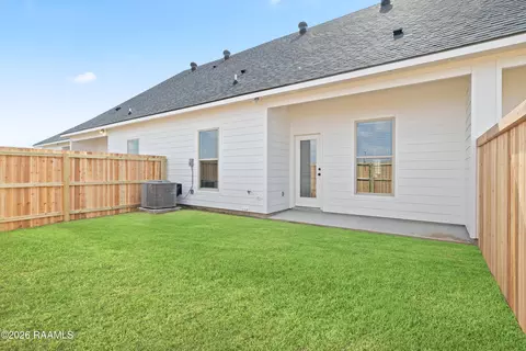 Exterior - 124 Frontier Ln, Scott, LA 70583 photo 2 of 5