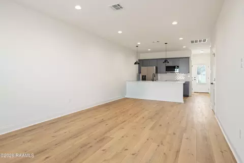 Living - 122 Frontier Ln, Scott, LA 70583 photo 1 of 2