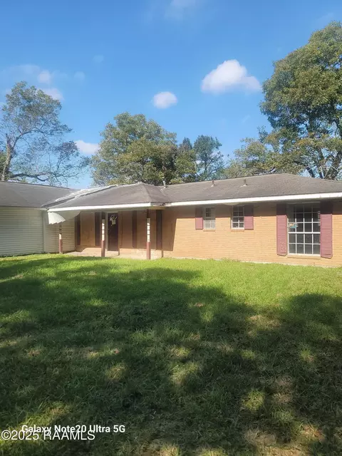 565 Kyries Herbert St, Eunice, LA 70535