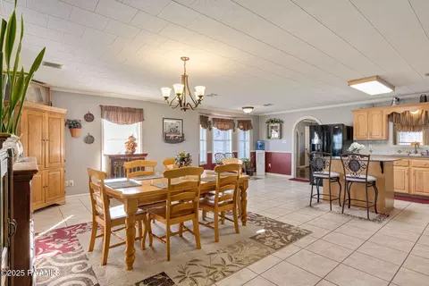Dining - 17727 Dalton Rd, Kaplan, LA 70548 photo 5 of 5