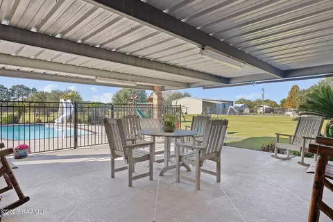 Exterior - 17727 Dalton Rd, Kaplan, LA 70548 photo 1 of 5