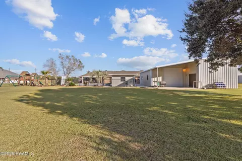 Exterior - 17727 Dalton Rd, Kaplan, LA 70548 photo 4 of 5