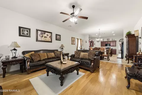 512 Elwick Dr, Lafayette, LA 70507