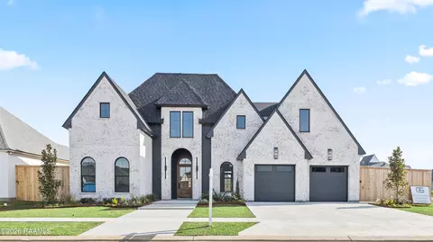 309 Sunset Palm Ct, Youngsville, LA 70592
