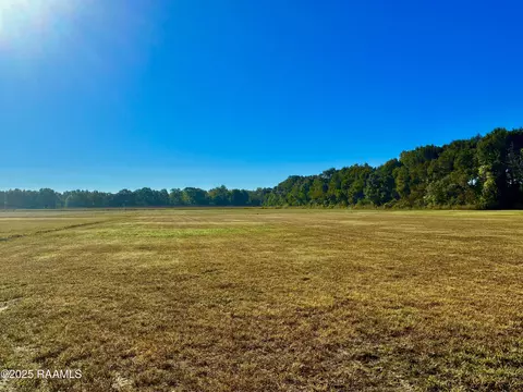 1168 Ti Adam Guidry Rd, Arnaudville, LA 70512